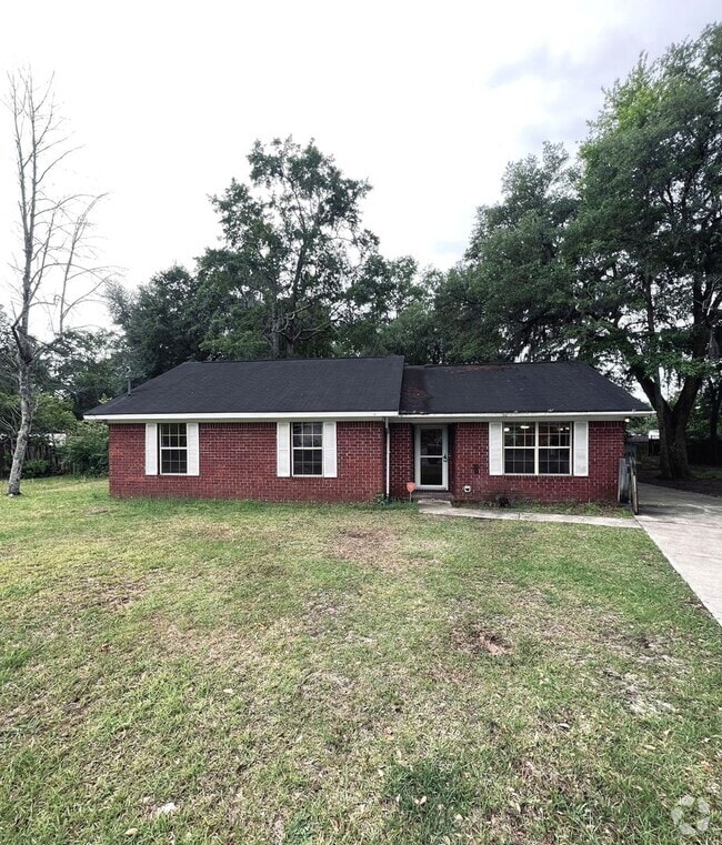 Building Photo - Available Now Rental