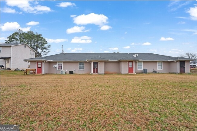 Building Photo - 124 Evergreen Trail SE Unit C