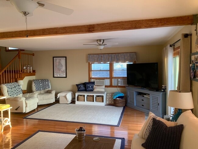 Photo - 61 Ocean Rd N