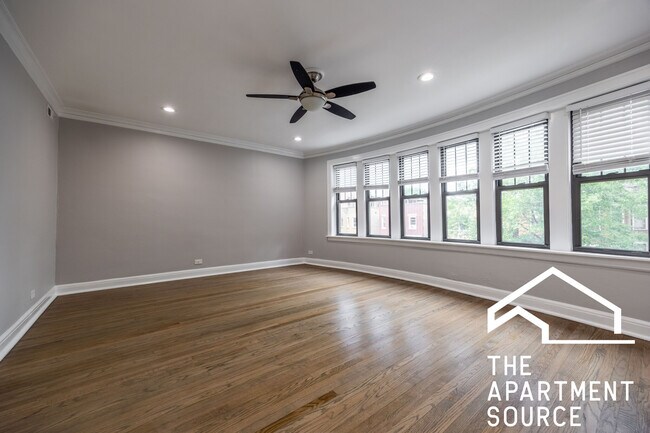 Building Photo - 2238 N Sawyer Ave Rental