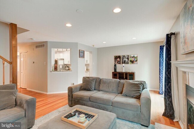 Photo - 92 Kirkwood Dr