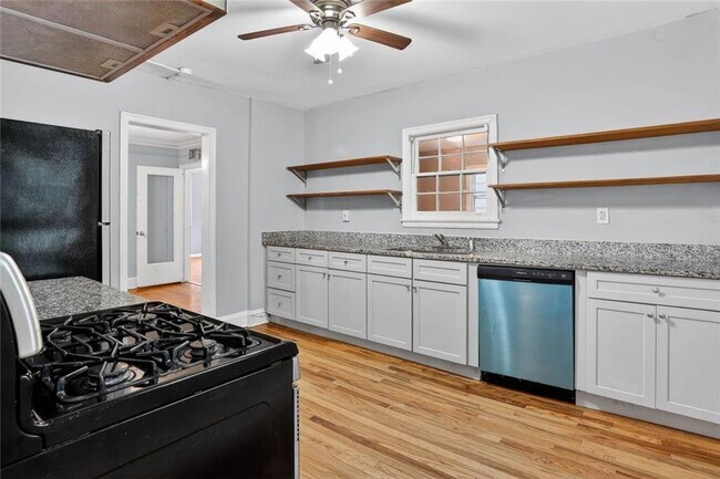 Photo - 2728 Winburn Terrace
