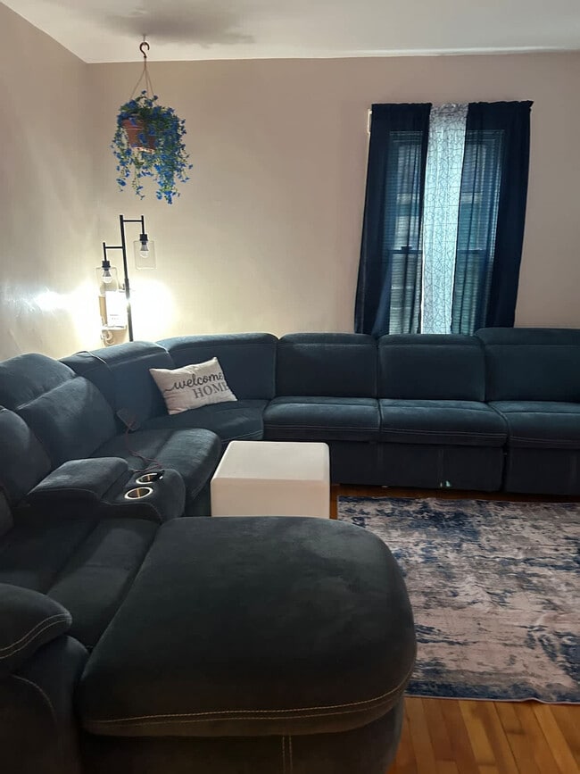 Building Photo - 160 Stafford Ave Unit ID1363373P