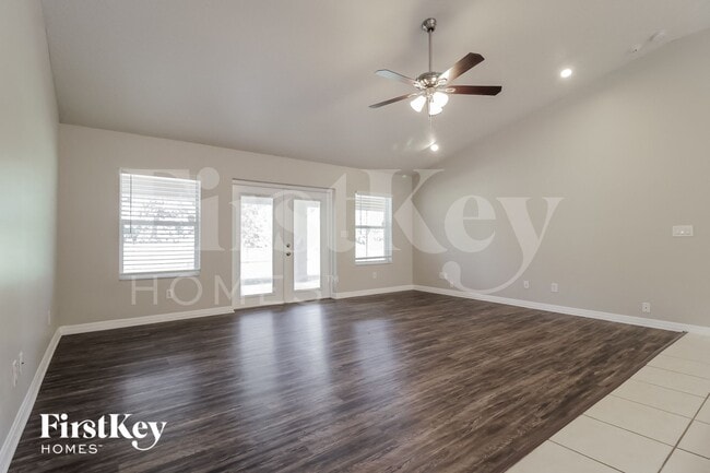Photo - 660 Wild Flower St