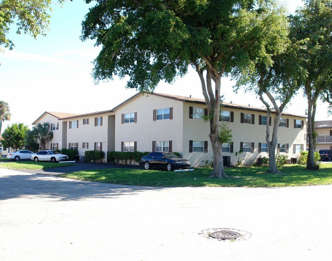 Brianwood Apartments Margate, FL