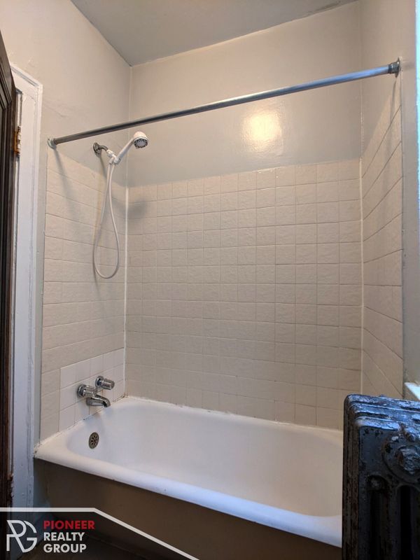 Photo - 2827 N Burling St Unit 102