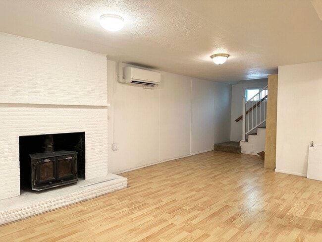 Photo - Converted Duplex 2 Bed 1 Bath w/ Private Y...
