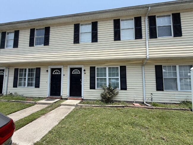 Building Photo - Townhouse for Rent Unit 2C