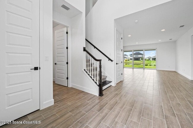 Photo - 2737 Kamin Dr