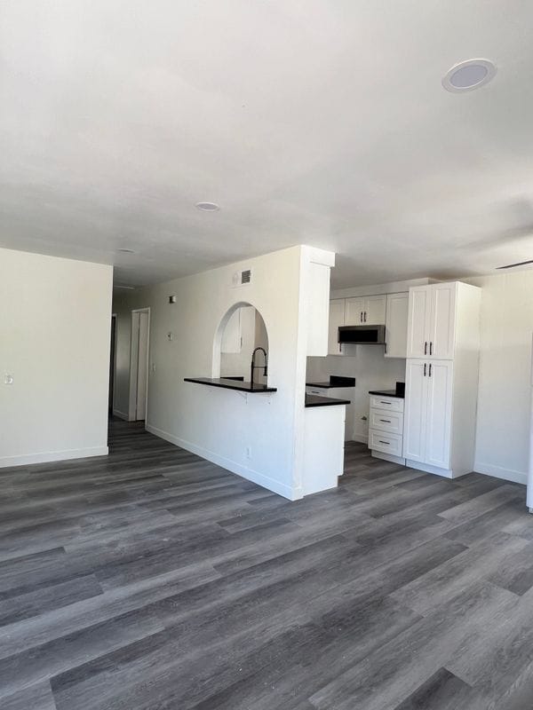 Photo - 2001 E Aroma Dr