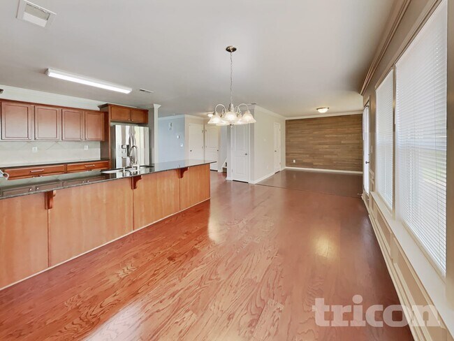 Photo - 192 Altondale Dr