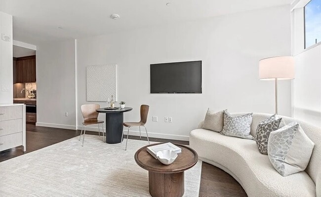 Building Photo - 29 Concord Ave Unit 4D Rental