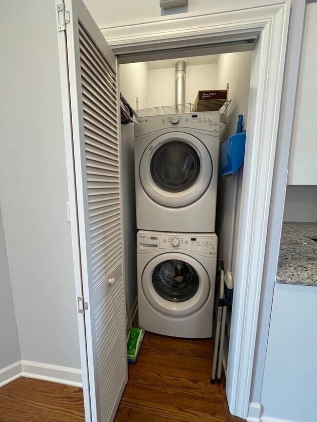 Photo - 2840 W Addison St Unit 3S