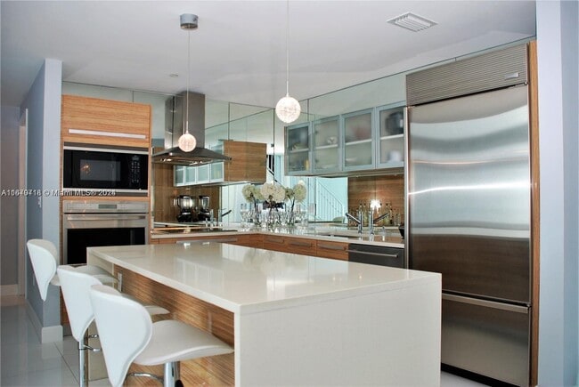 Photo - 301 NE 20th Ter