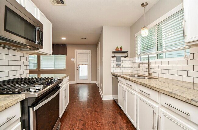 Photo - 10731 Cobblecreek Way