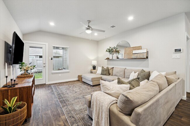 Photo - 9833 Gln Brk Ln