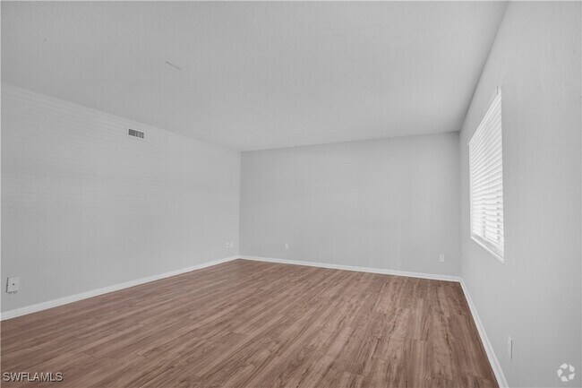 Building Photo - 4617 Bayshore Dr Unit H2 Rental