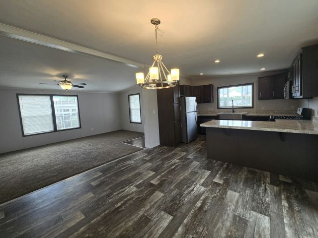 Photo - 1411 Center Dr