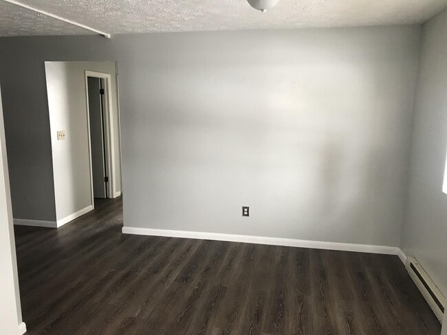 Photo - 548 Cambria Ave Unit B