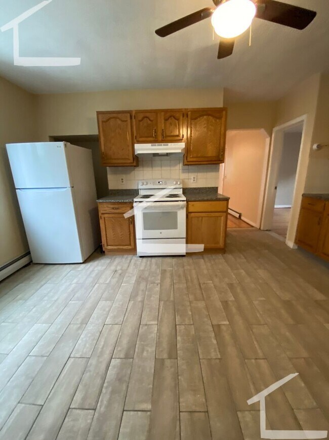 Photo - Huge 2nd floor recently renovated unit