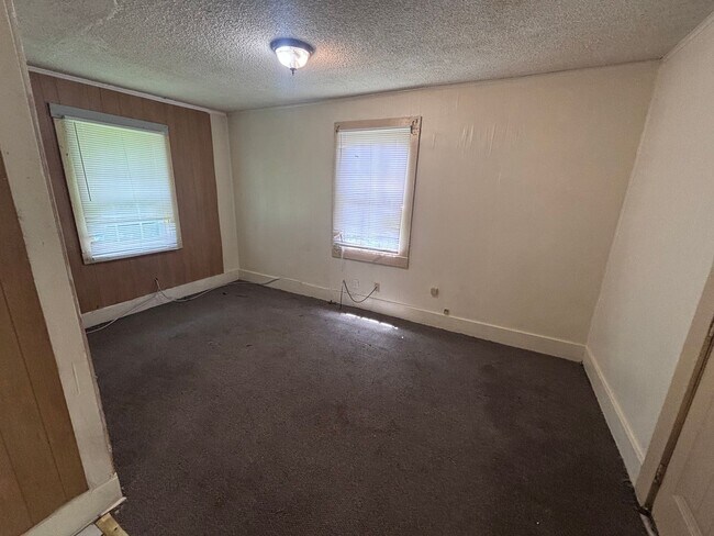 Photo - COMING SOON 1 Bedroom, 1 Bathroom Home in ...