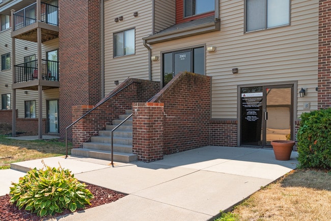 Photo - Washington Manor