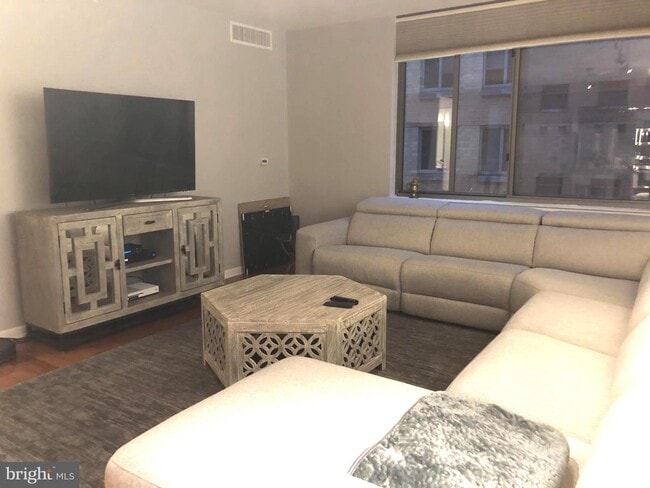 Photo - 440 L St NW Unit 407