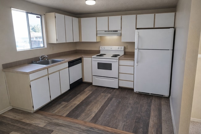 Photo - 1122 Francis Ave