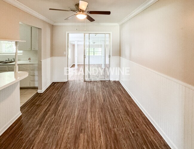 Photo - 3540 Cesery Blvd