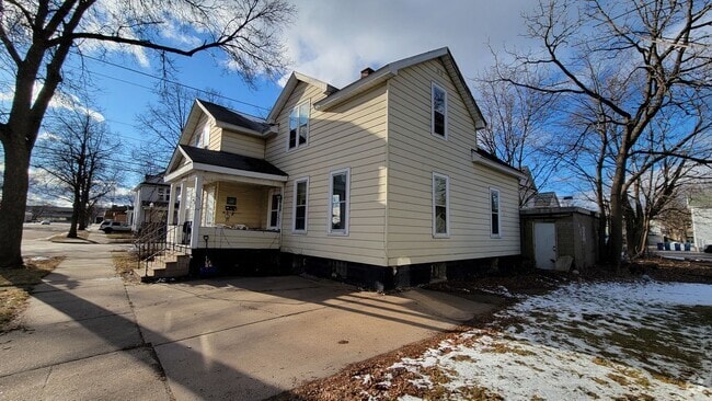 Building Photo - 702 Jackson St Unit #2 Rental