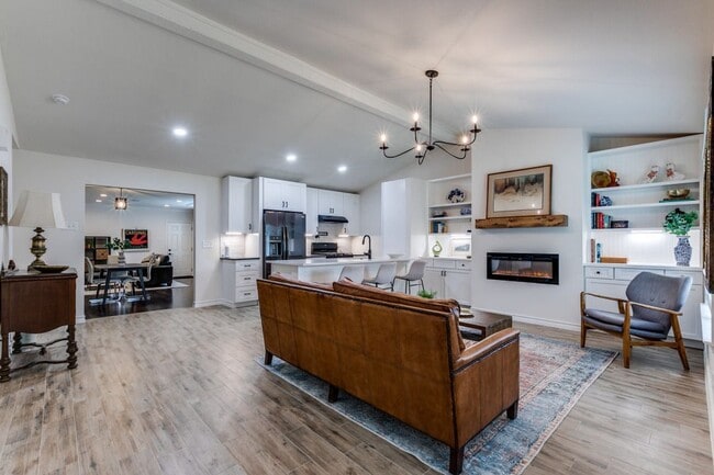 Photo - 13814 George Rd