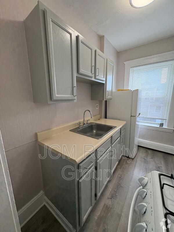Building Photo - 167 N Common St Unit U22 Rental