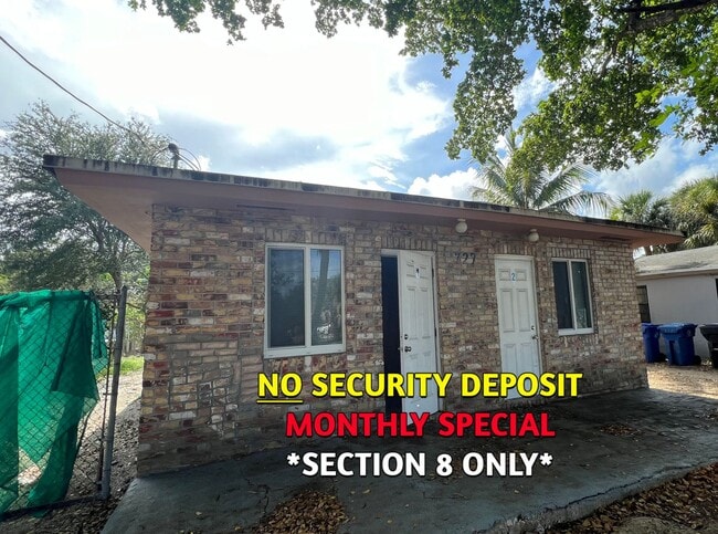 Building Photo - 727 NW 19th Ave Unit 1