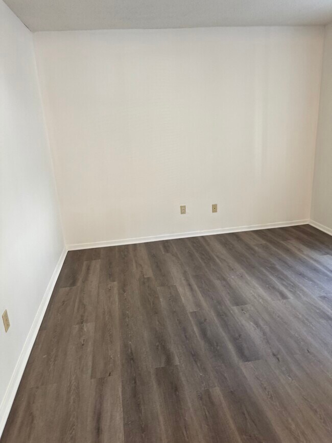 Photo - 2800 Clarke Rd Unit 2800