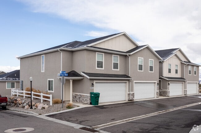 Abington Heights Townhomes