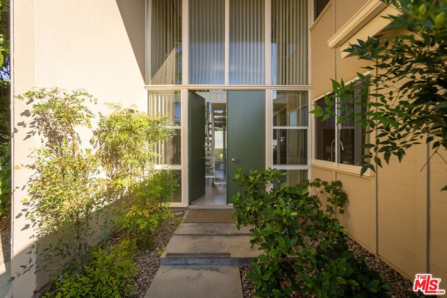 4171 Del Mar Ave
