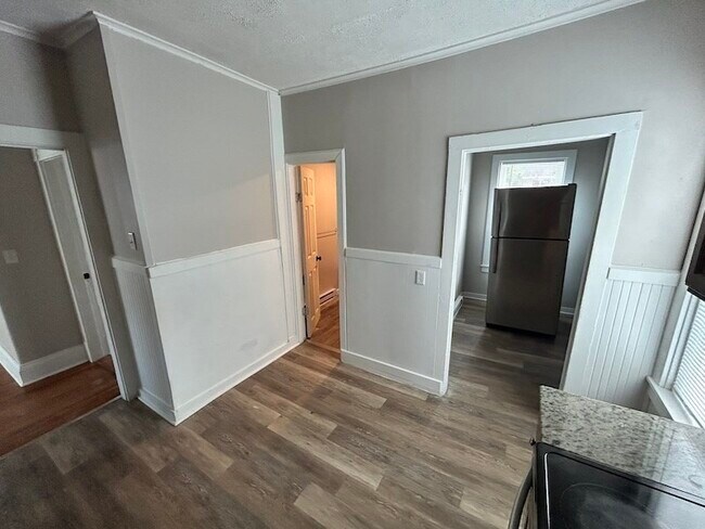 Photo - 35 Newcomb Pl Unit 1