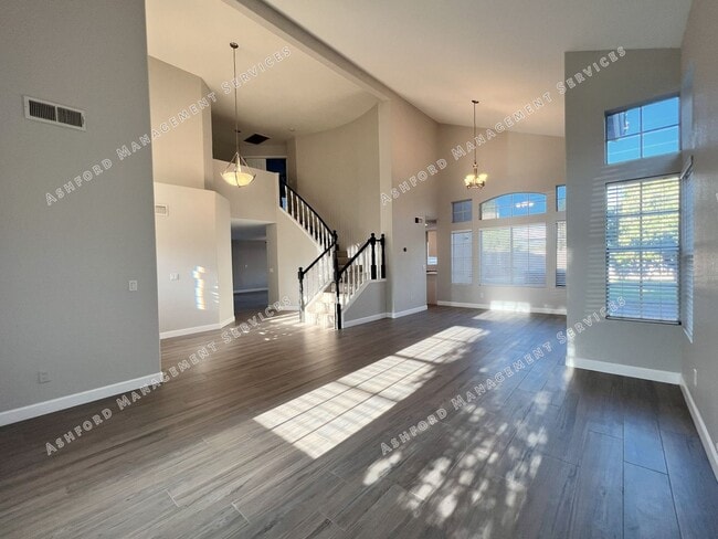 Photo - RAY RANCH 4 BEDROOMS 3 BATH WITH POOL AND SPA IN LARGE YARD