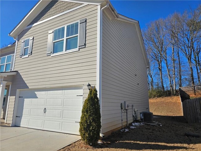 Photo - 490 Walnut Grv Wy