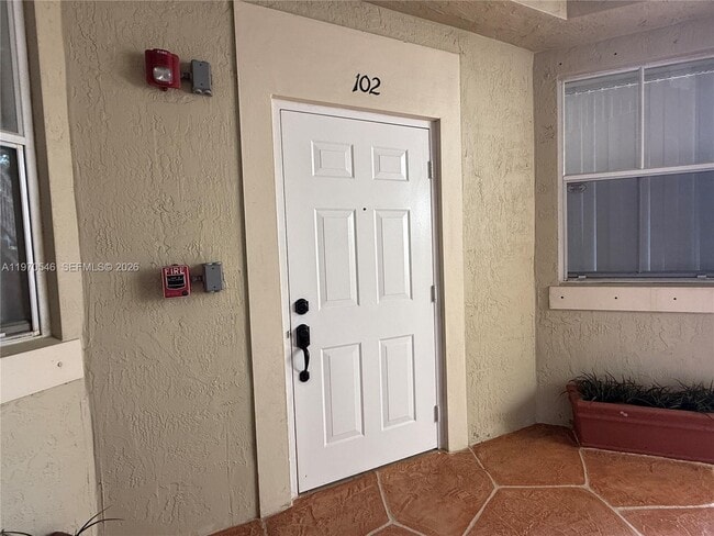 Photo - 8936 W Flagler St Unidad 102