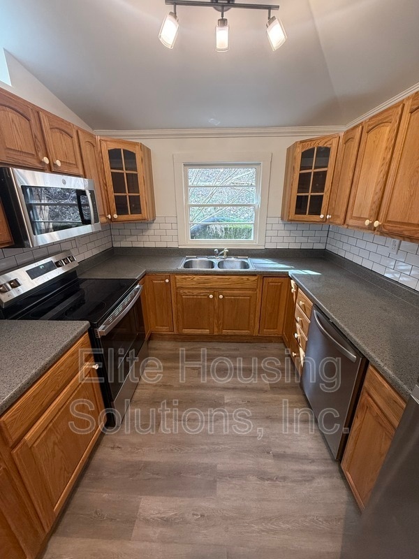 Photo - 1068 Matson Dr