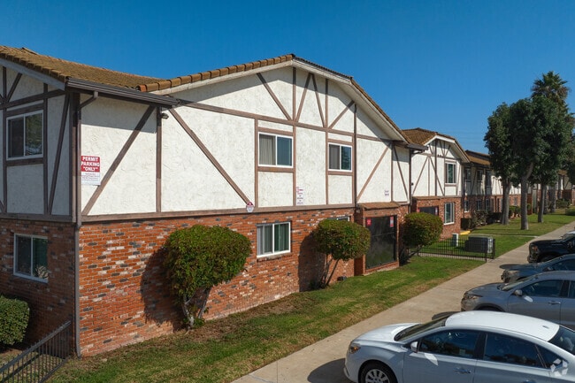 delete - Essex Manor Apartments