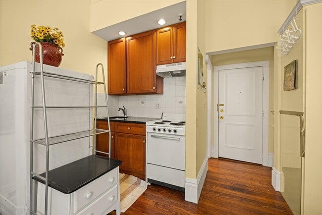 Photo - 227 Marlborough St Unit 6