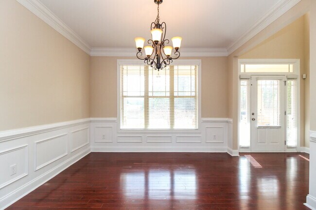 Photo - 217 Shelton Cir