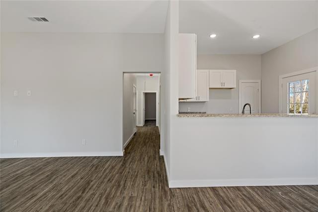 Photo - 1411 10th St NE