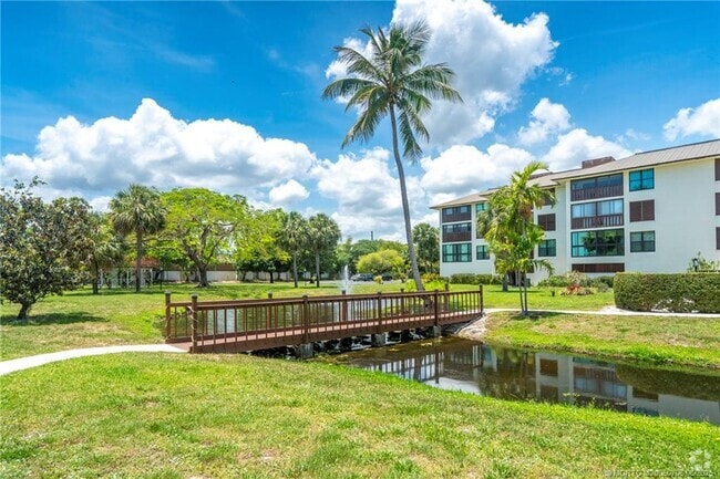 Building Photo - 166 SE St Lucie Blvd Unit 405D Rental