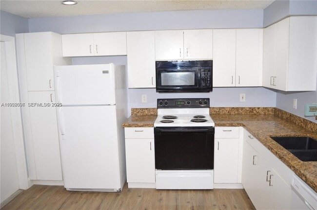 Photo - 1497 Veracruz Ln