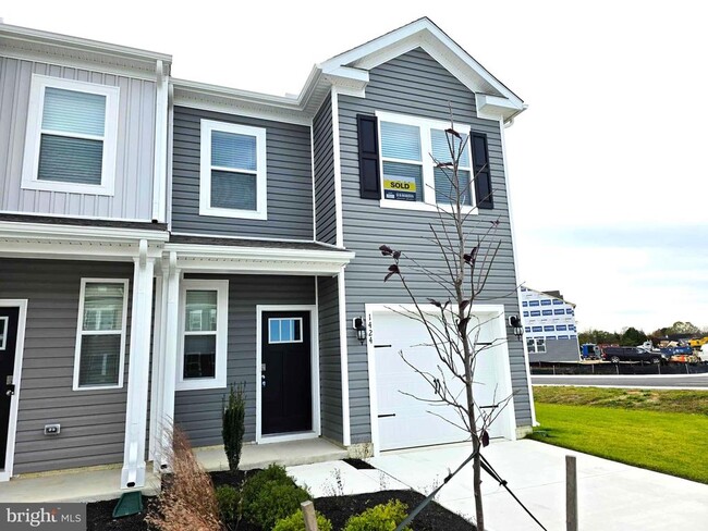 Building Photo - 1424 Sugarplum Ln