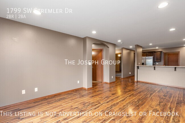 Photo - 1799 Stremler Dr