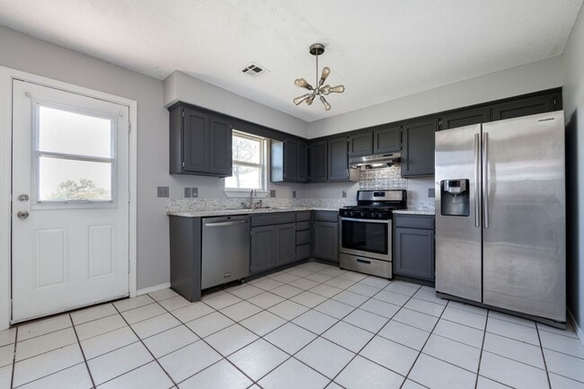 Photo - 428 Southland St